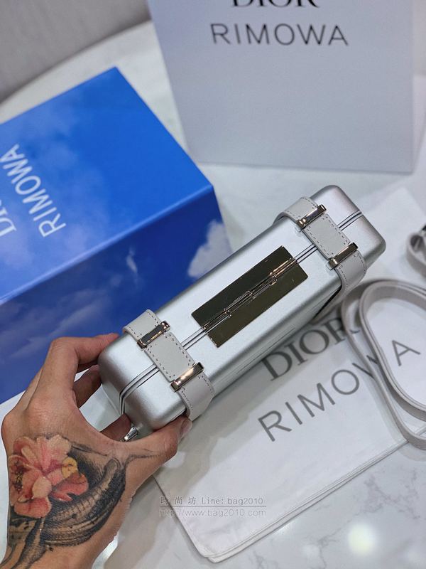 Dior包 迪奧 Dior X RIMOWA膠囊合作系列 磨砂質感的鋁制外殼 Dior高端小箱挎包  Dyd1439